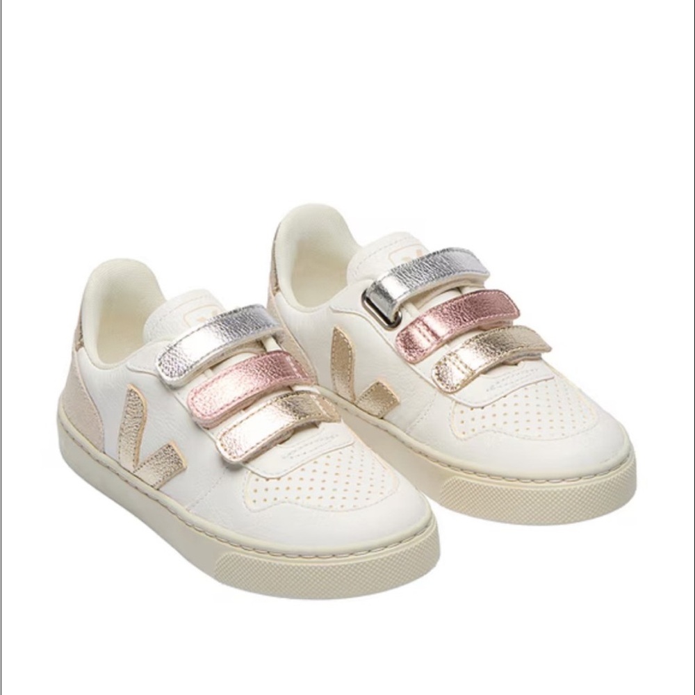 Kids VEJA shoes size 10